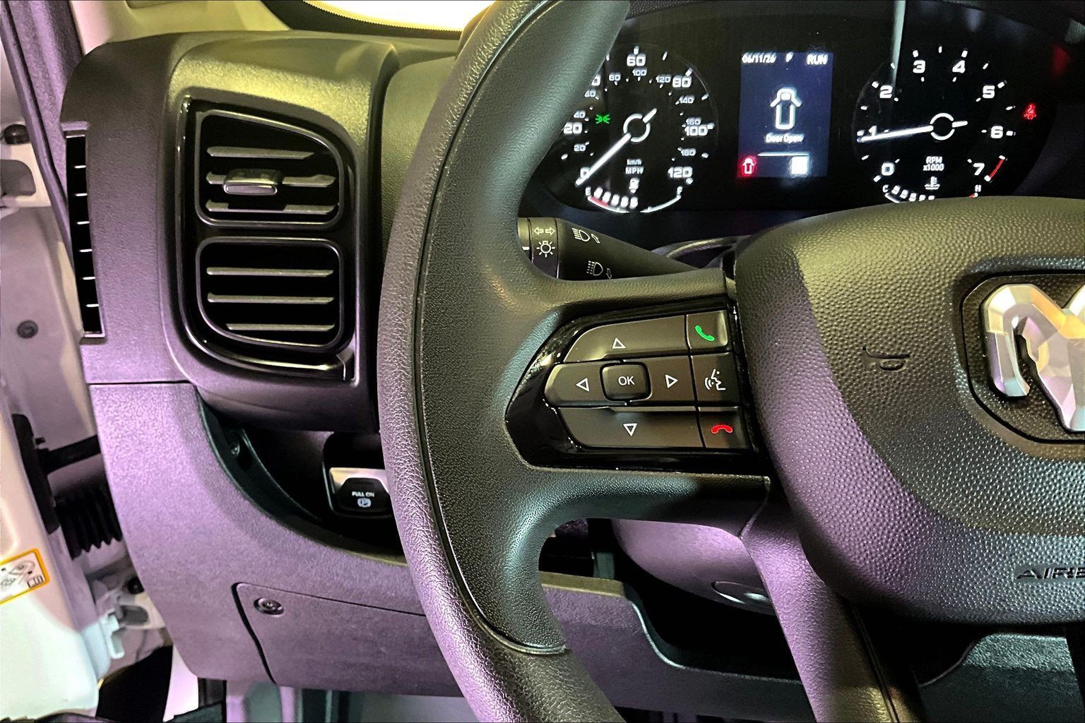 Used 2025 RAM ProMaster 3500 w/ Convenience Group FWD image 12