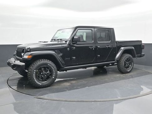 Used 2024 Jeep Gladiator Sport AWD/4WD image 8