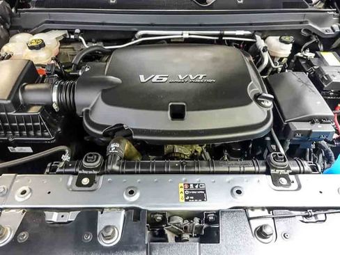 Used 2022 Chevrolet Colorado LT w/ LT Convenience Package AWD/4WD image 30