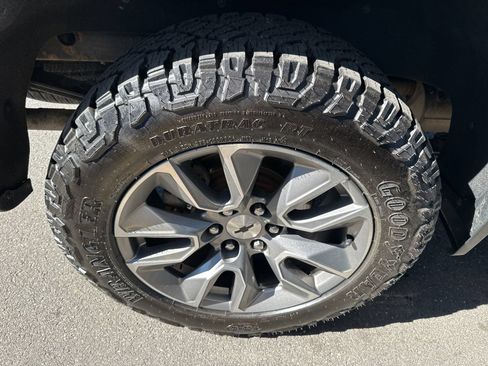 Used 2021 Chevrolet Silverado 1500 RST AWD/4WD image 11