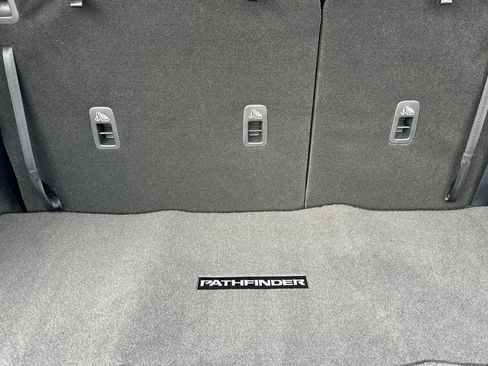 New 2026 Nissan Pathfinder SL AWD/4WD image 18