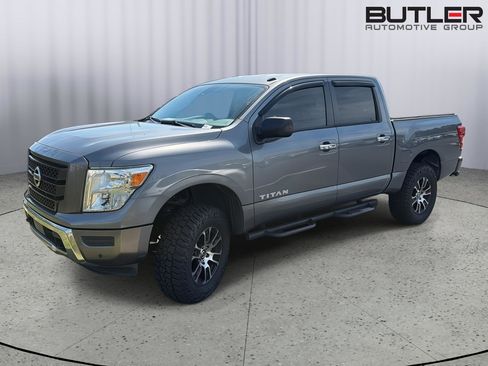 Used 2021 Nissan Titan SV w/ SV Convenience Package AWD/4WD image 1
