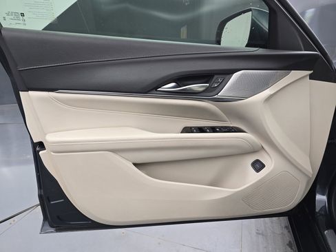 Used 2022 Cadillac CT4 Luxury w/ Sun And Sound Package RWD image 20