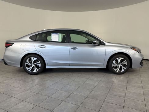 Used 2025 Subaru Legacy Premium AWD/4WD image 8