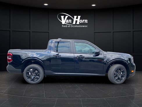 New 2026 Ford Maverick XLT w/ Equipment Group 301A AWD/4WD image 8