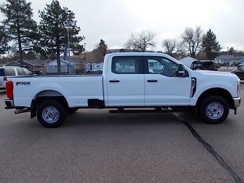 Used 2024 Ford F250 XL w/ XL Chrome Package image 4