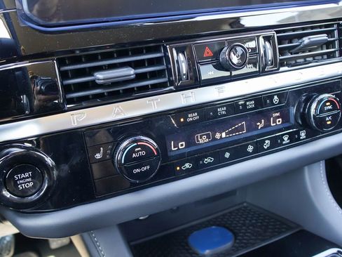 New 2026 Nissan Pathfinder SL image 12