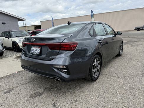 Used 2019 Kia Forte LXS image 6