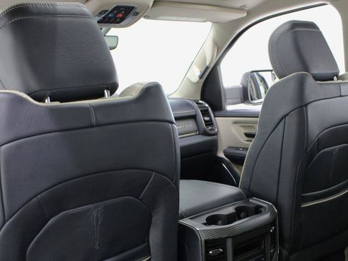 Used 2019 RAM 1500 Limited w/ Advanced Safety Group AWD/4WD image 42