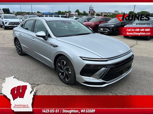 Used 2024 Hyundai Sonata SEL FWD image 1