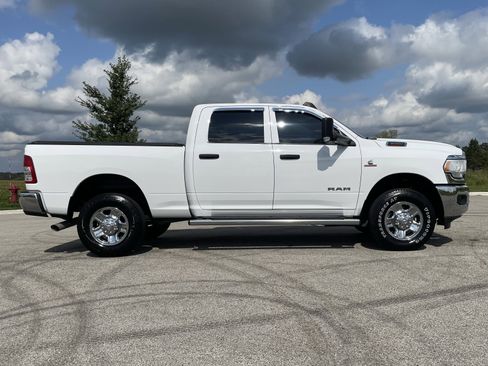 Used 2022 RAM 3500 Tradesman image 24
