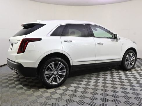 New 2025 Cadillac XT5 Premium Luxury w/ LPO, Floor Liner Package AWD/4WD image 7