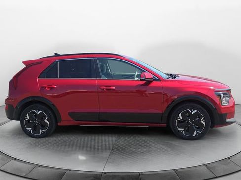 Used 2023 Kia Niro Wind FWD image 6