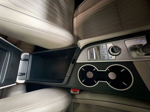 Used 2023 Genesis G70 2.0T w/ Sport Prestige Package image 14