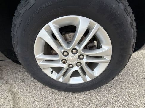 Used 2019 Buick Enclave Essence AWD/4WD image 35