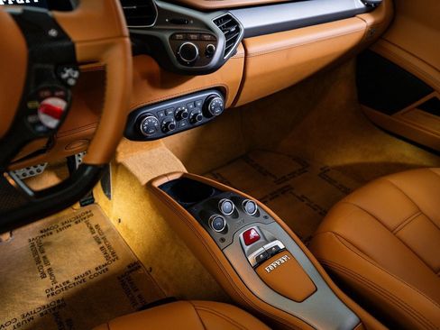 Used 2012 Ferrari 458 Italia Coupe image 21