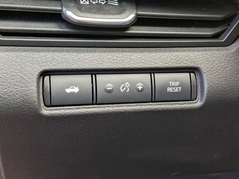 Used 2023 Nissan Altima 2.5 SR image 13