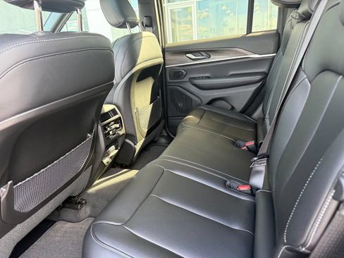 New 2026 Jeep Grand Cherokee Limited w/ Limited Altitude Package RWD image 20