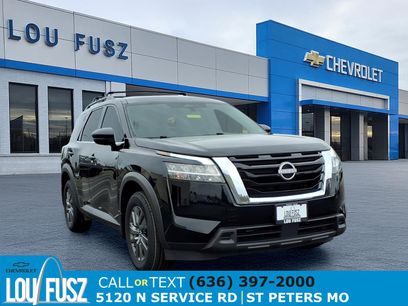 Used 2022 Nissan Pathfinder SV