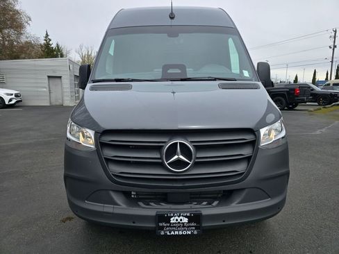 New 2025 Mercedes-Benz Sprinter 2500 image 9