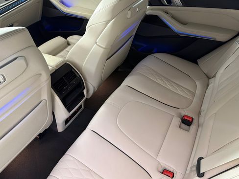 Used 2024 BMW X5 xDrive50e w/ Executive Package AWD/4WD image 32