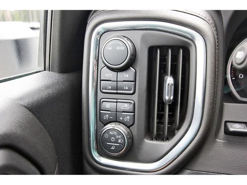 Used 2023 Chevrolet Silverado 2500 High Country w/ Technology Package AWD/4WD image 20