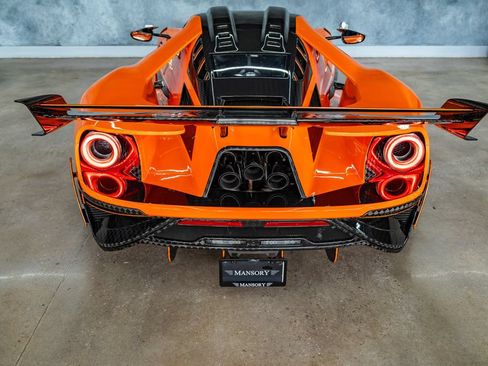 Used 2018 Ford GT RWD image 27