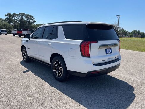 Used 2021 GMC Yukon AT4 w/ AT4 Premium Plus Package AWD/4WD image 3