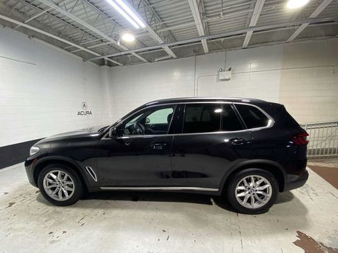 Used 2022 BMW X5 xDrive40i w/ Premium Package AWD/4WD image 3