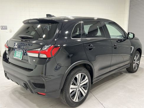 Used 2024 Mitsubishi Outlander Sport SE image 8