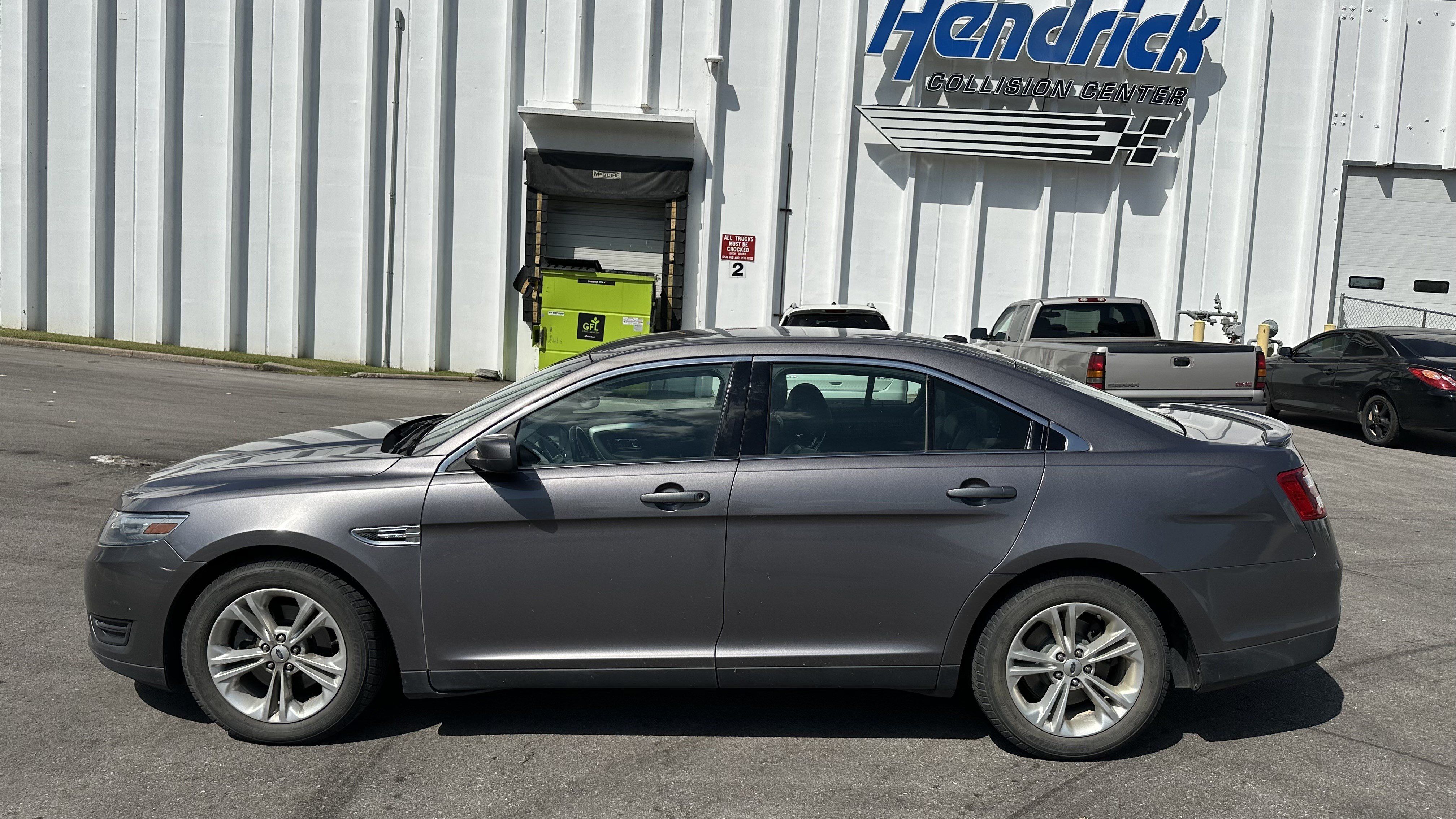 Used 2013 Ford Taurus SEL FWD image 7