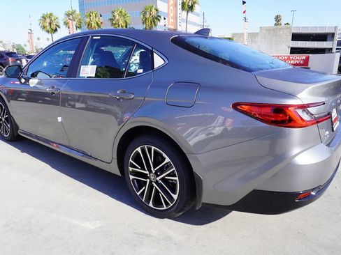 New 2026 Toyota Camry XLE image 6