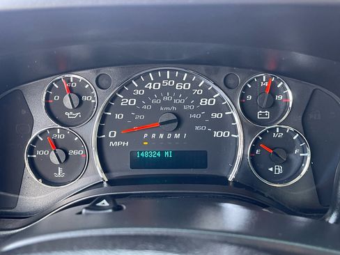 Used 2019 Chevrolet Express 3500 w/ Power Convenience Package image 20