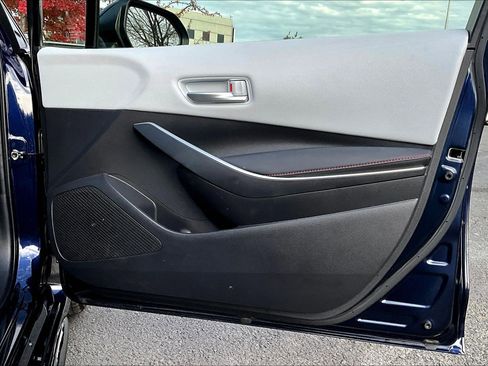 Used 2025 Toyota Corolla SE image 22