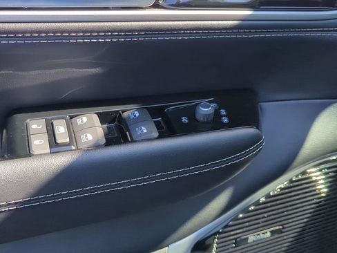 New 2026 Jeep Grand Wagoneer Limited AWD/4WD image 17