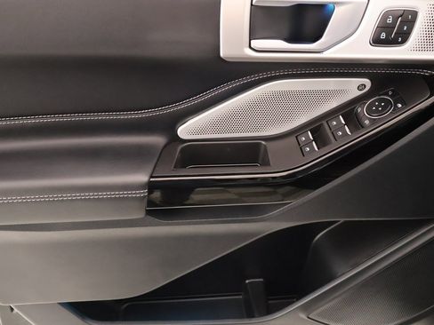 Used 2024 Ford Explorer ST w/ Equipment Group 401A image 18