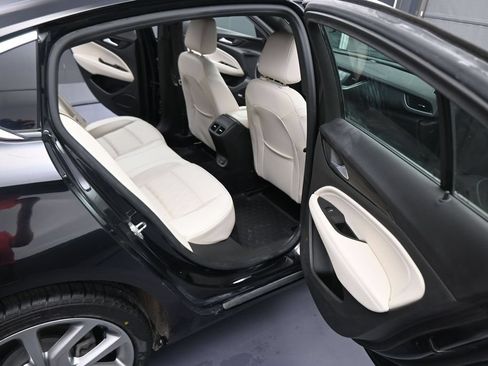 Used 2019 Buick Regal Avenir w/ Driver Confidence Package II FWD image 41