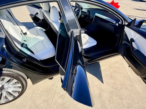 Used 2024 Tesla Model 3 Standard Range RWD image 36