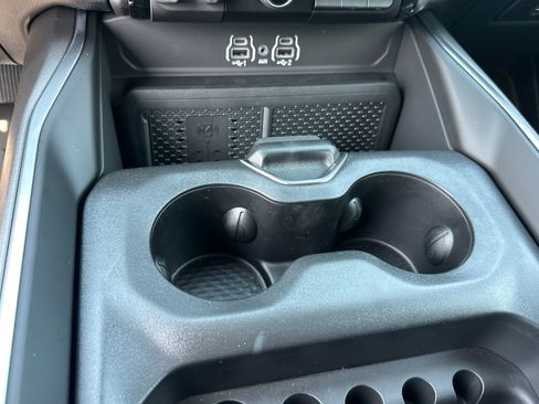 New 2026 RAM 1500 Big Horn AWD/4WD image 4