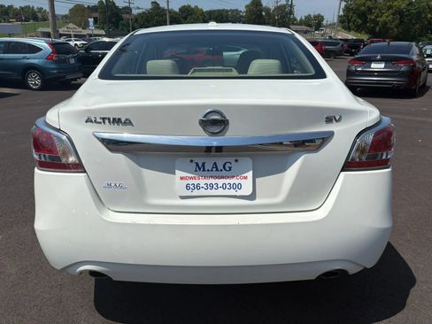 Used 2015 Nissan Altima 2.5 SV FWD image 5