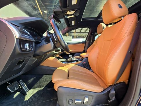 Used 2022 BMW X4 xDrive30i w/ Premium Package Essential image 18