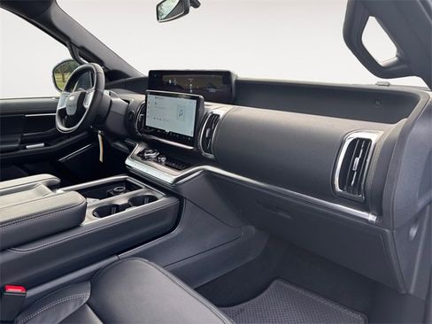 New 2025 Ford Expedition Max Platinum w/ Stealth Performance Package image 10