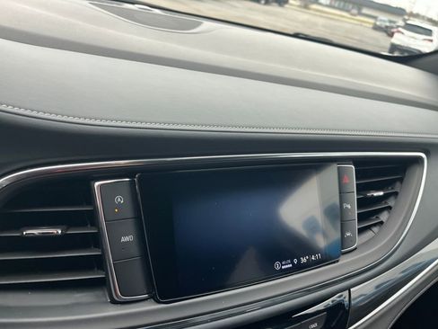 Used 2024 Buick Enclave Premium image 14