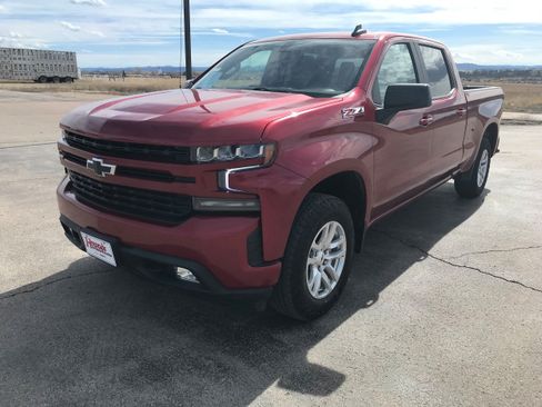 Used 2021 Chevrolet Silverado 1500 RST AWD/4WD image 2