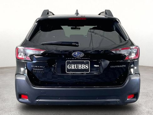Used 2025 Subaru Outback Onyx Edition AWD/4WD image 6
