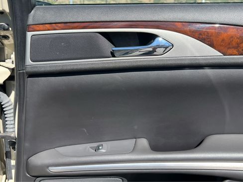 Used 2014 Lincoln MKZ Hybrid w/ Equipment Group 202A Reserve FWD image 22