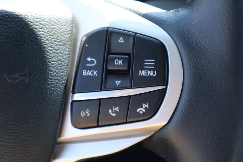 Used 2023 Ford Explorer XLT w/ Equipment Group 202A RWD image 7