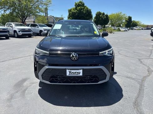 Used 2025 Volkswagen Taos S AWD/4WD image 2