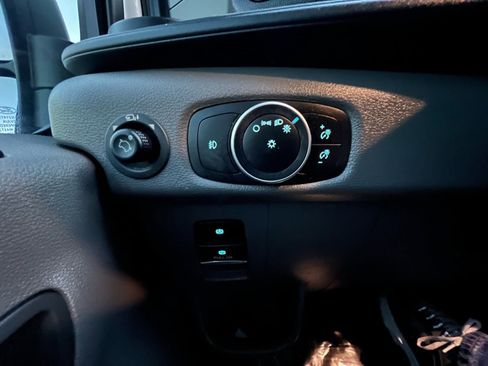Used 2024 Ford Transit 350 XLT image 27