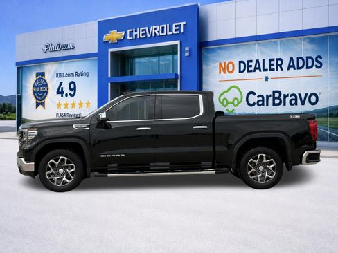 Used 2024 GMC Sierra 1500 SLT w/ SLT Premium Plus Package AWD/4WD image 4